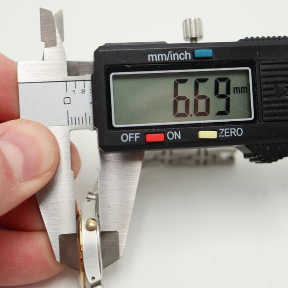 Fossil F2 Two Tone Womens 23mm Round Date Watch 6" Bracelet ES9439 w New Battery - Picture 3 of 12